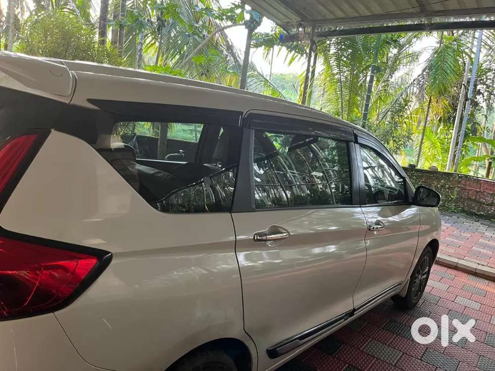 2019 Maruti Suzuki Ertiga Zxi At Shvs