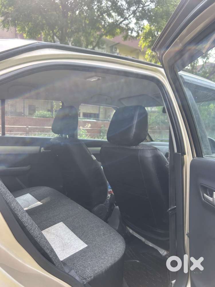 Maruti Suzuki Swift Dzire Vxi Optional, 2011, Petrol