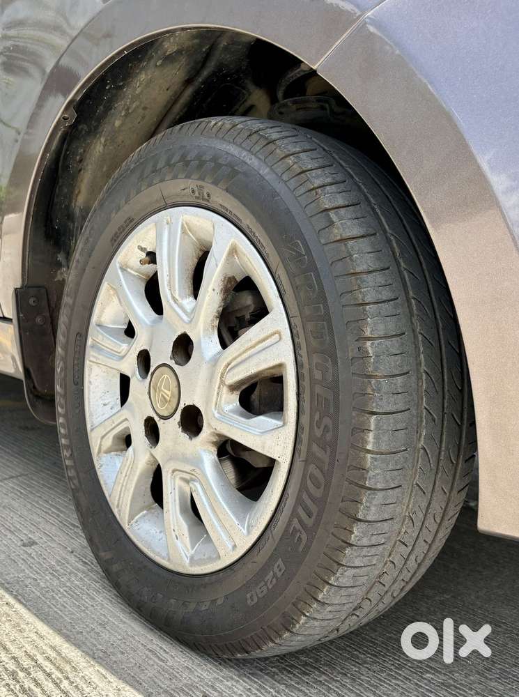 Tata Tiago Xza, 2017, Petrol