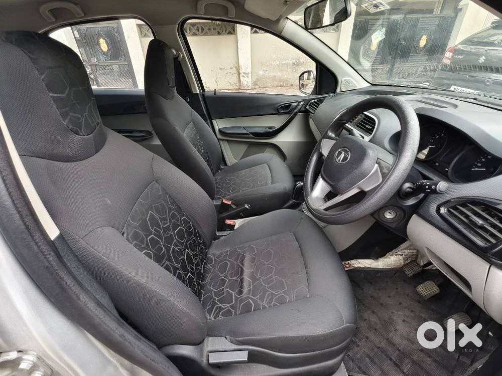 Tata Tiago 1.2 Revotron Xt, 2017, Petrol