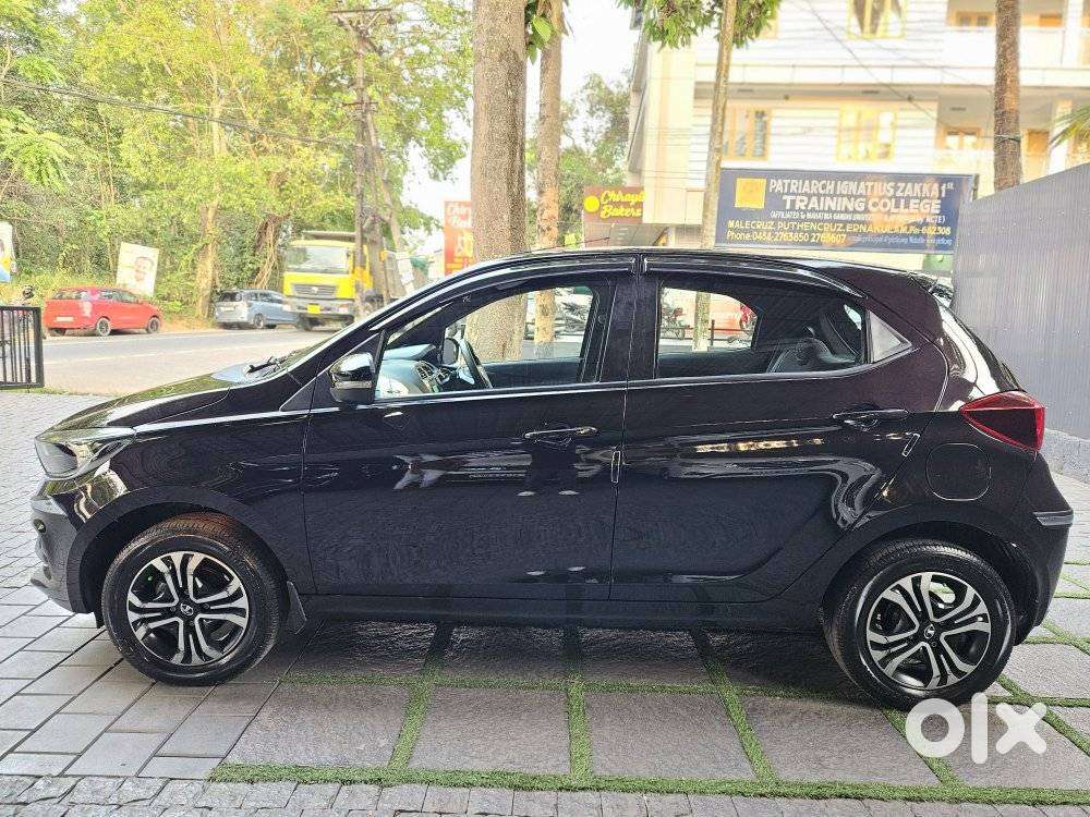 Tata Tiago 1.2 Revotron Xt (o), 2023, Petrol