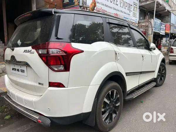 Mahindra Xuv500 2021