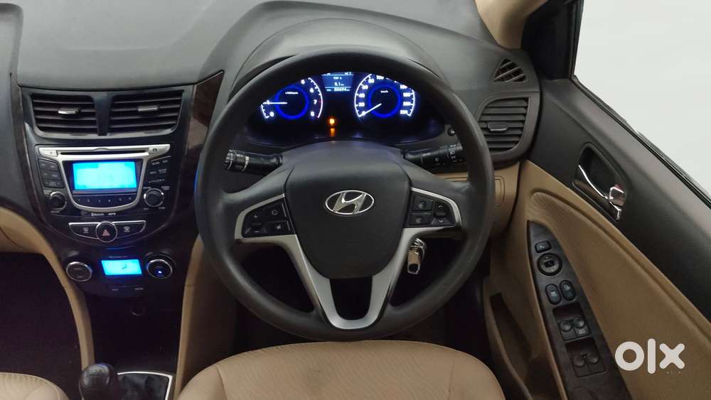 Hyundai Verna Fluidic 1.6 Vtvt Sx, 2013, Petrol