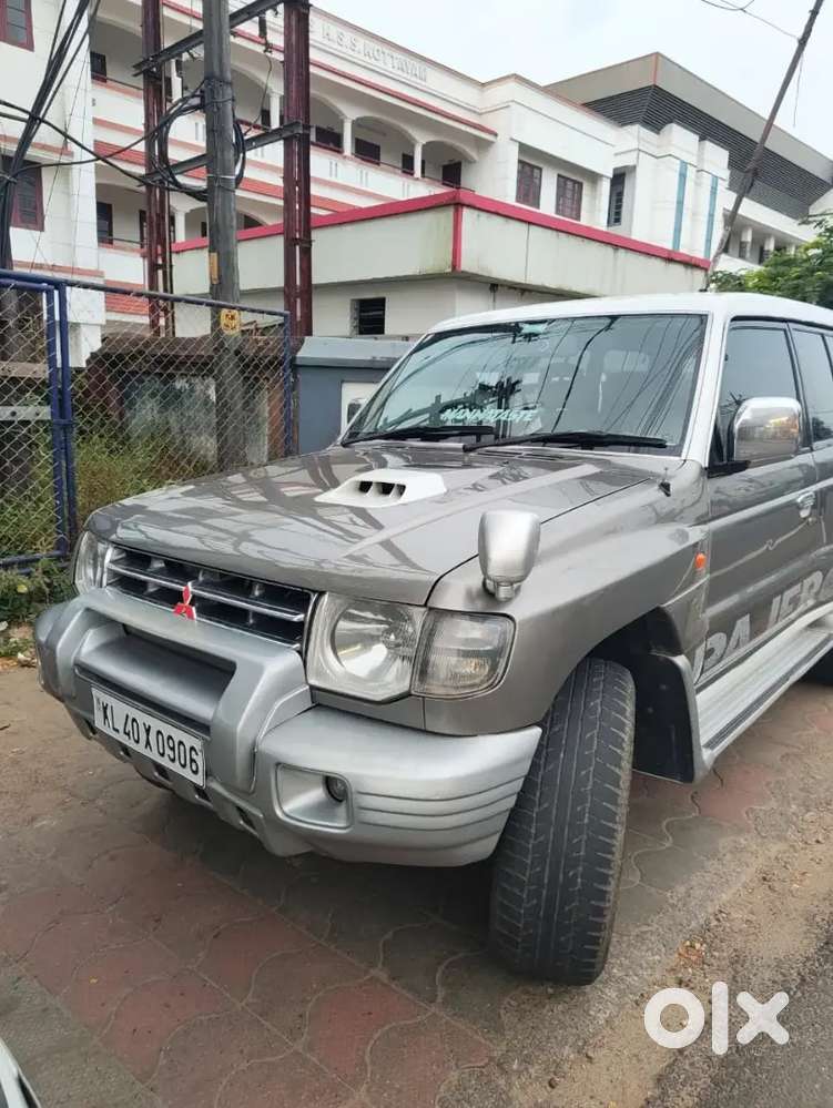 Mitsubishi Pajero 2009 Dual Tone