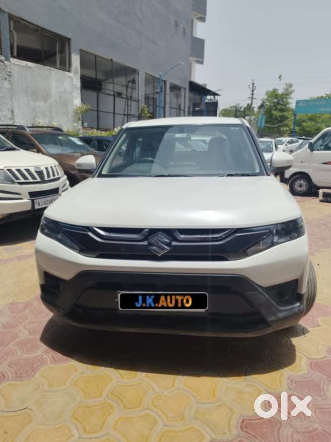 Maruti Suzuki Brezza 1.5 Vxi Smart Hybrid, 2022, Petrol