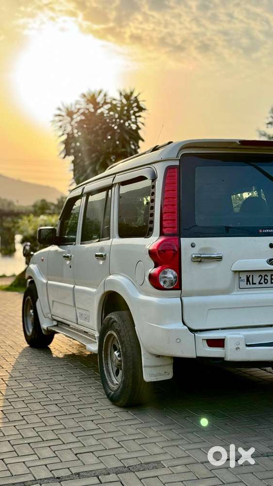 Scorpio Vlx Microhybrid Top Trim