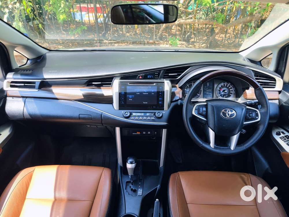 Toyota Innova Crysta