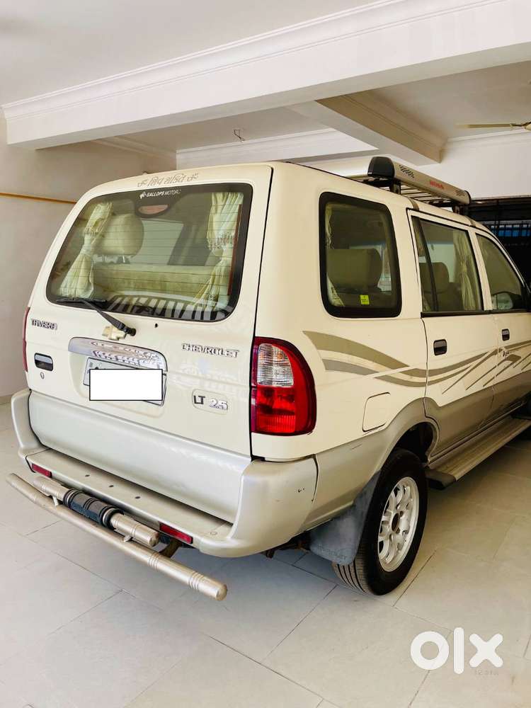 Tavera Private Passing Car