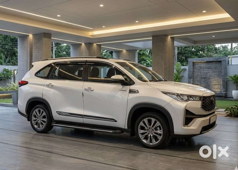 Toyota Innova Hycross 2.0 Zx (o) Hybrid 7 Str, 2024, Cng & Hybrids