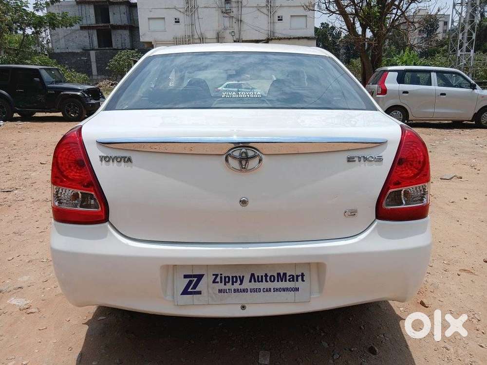 Toyota Etios Liva 2011-2012 G, 2012, Petrol