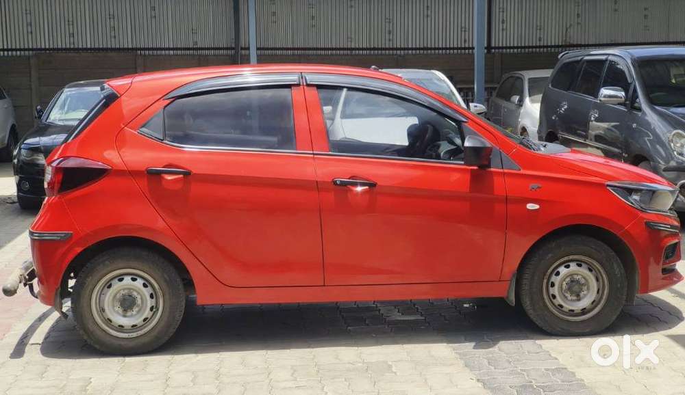 Tata Tiago, 2024, Petrol