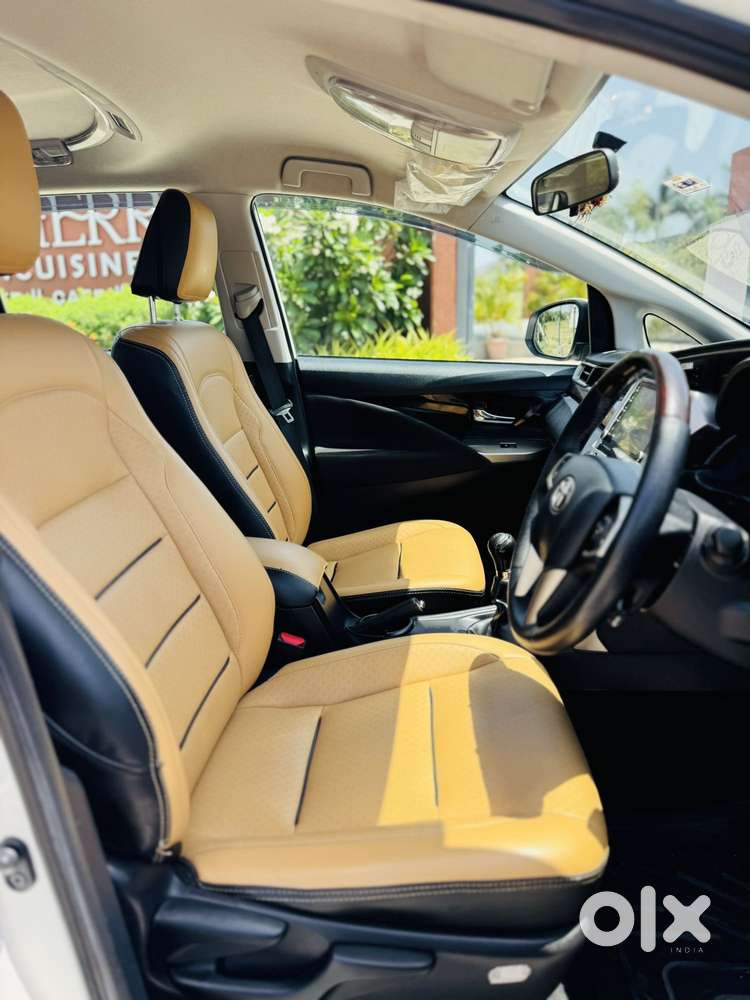 Toyota Innova Crysta 2.4 V 7 Str, 2023, Diesel