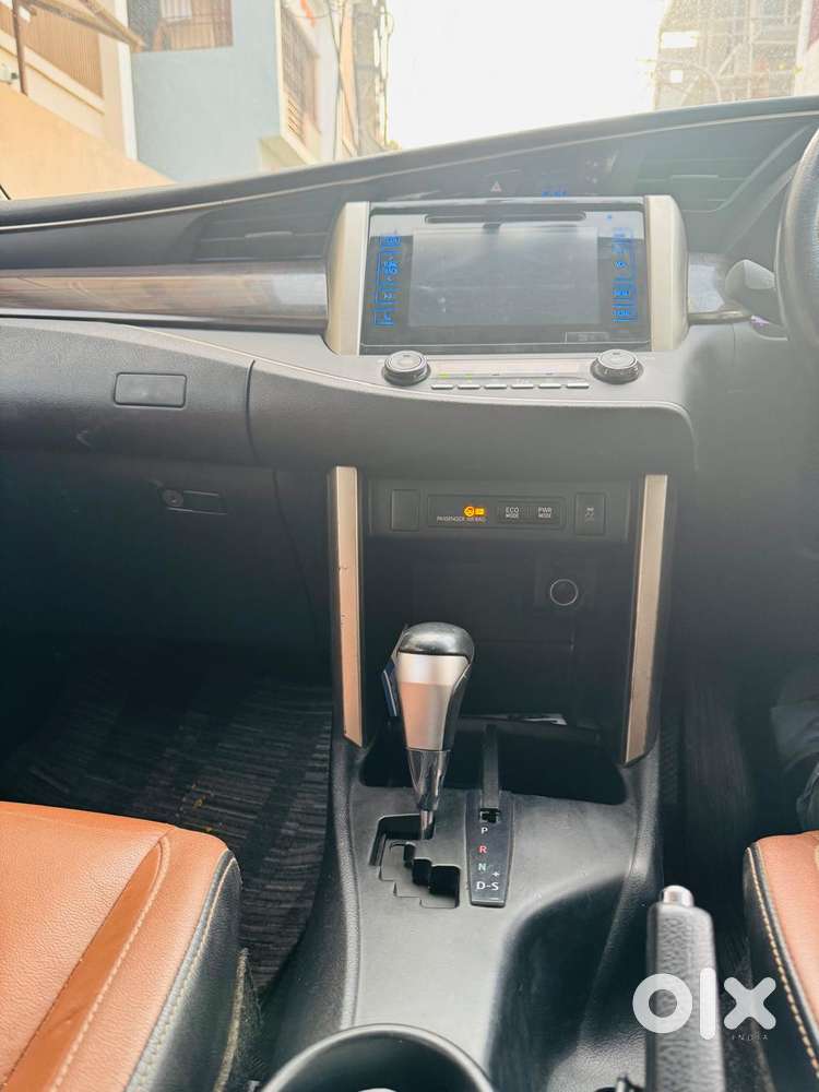 Toyota Innova Crysta, 2016, Diesel