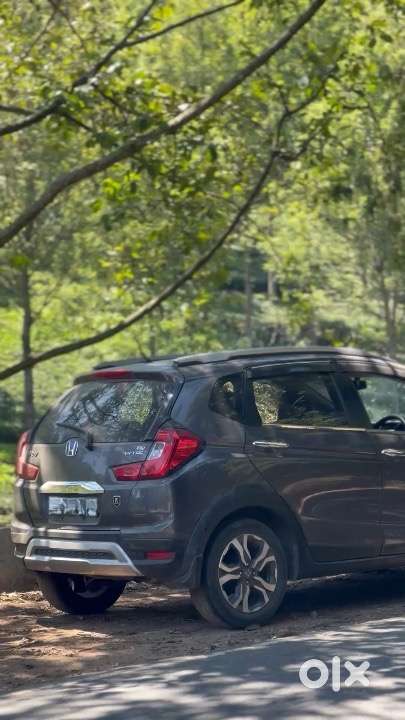 Honda Wr-v 2017 Well Maintained