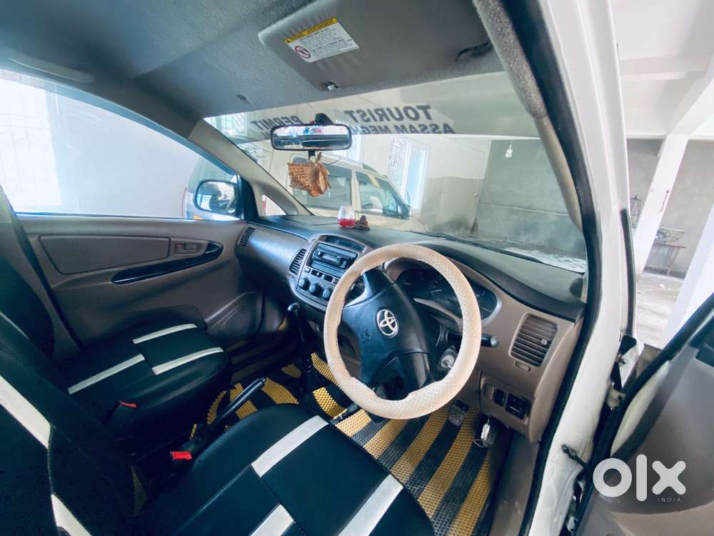 Toyota Innova 2.5 G (diesel) 8 Seater, 2015, Diesel