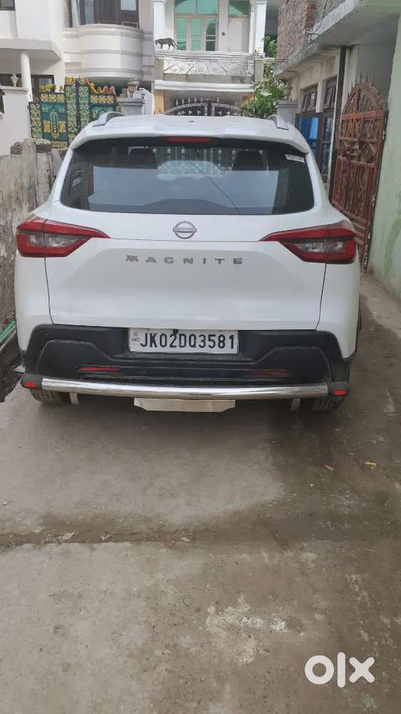 Nissan Magnite 2025 Petrol 35000 Km Driven