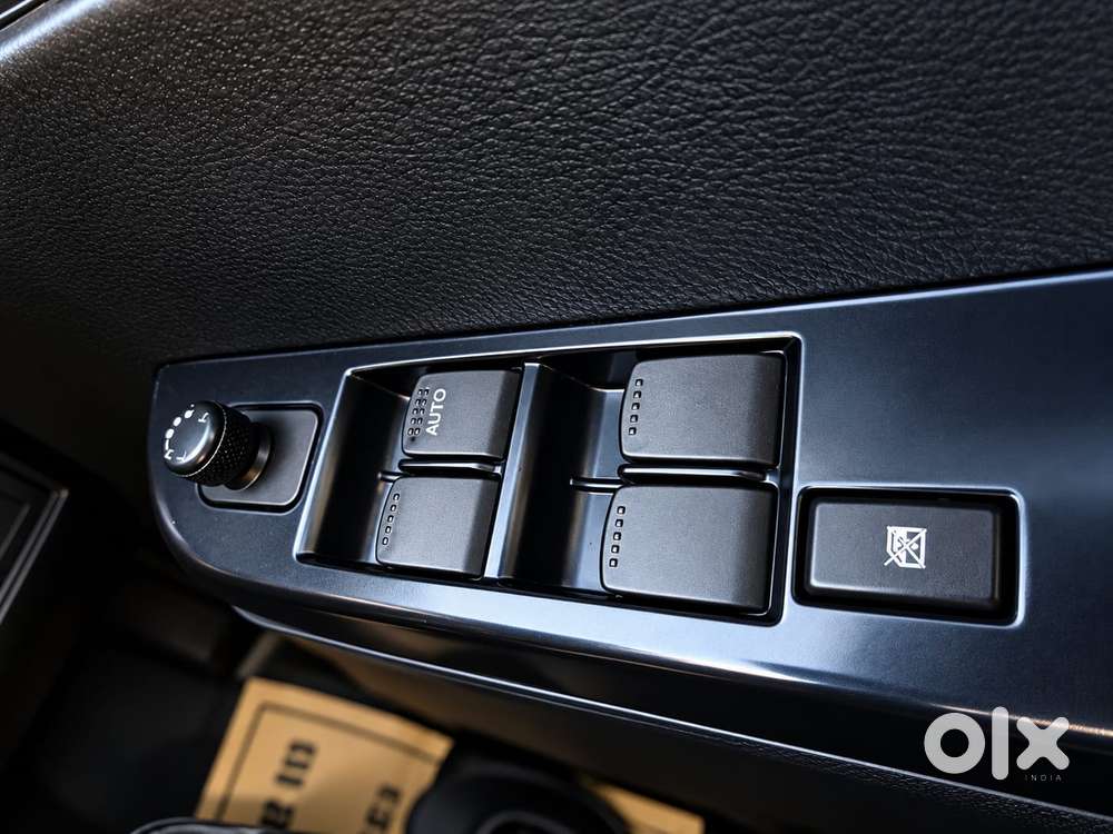 Maruti Suzuki Wagon R 1.0 Vxi Plus Amt, 2017, Petrol