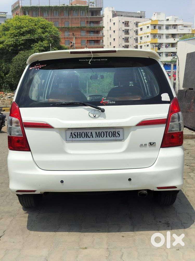 Toyota Innova 2.5 G (diesel) 7 Seater Bs Iv, 2014, Diesel