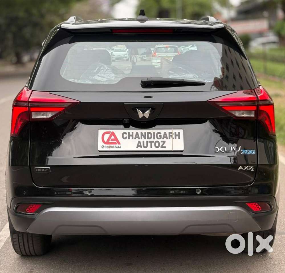 Mahindra Xuv700 2.0 Ax 7 Petrol At Luxury Pack Str, 2025, Petrol