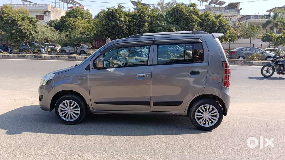 Maruti Suzuki Wagon R Amt Vxi, 2016, Petrol
