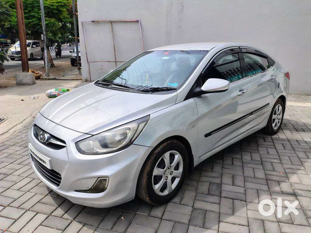 Hyundai Fluidic Verna 1.6 Vtvt S, 2011, Petrol