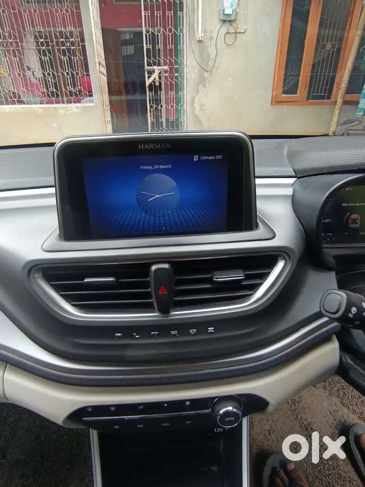 Altroz Zx Plus 1.2 Rtn Bs6 Car. Just 3 Years 6 Month Old.