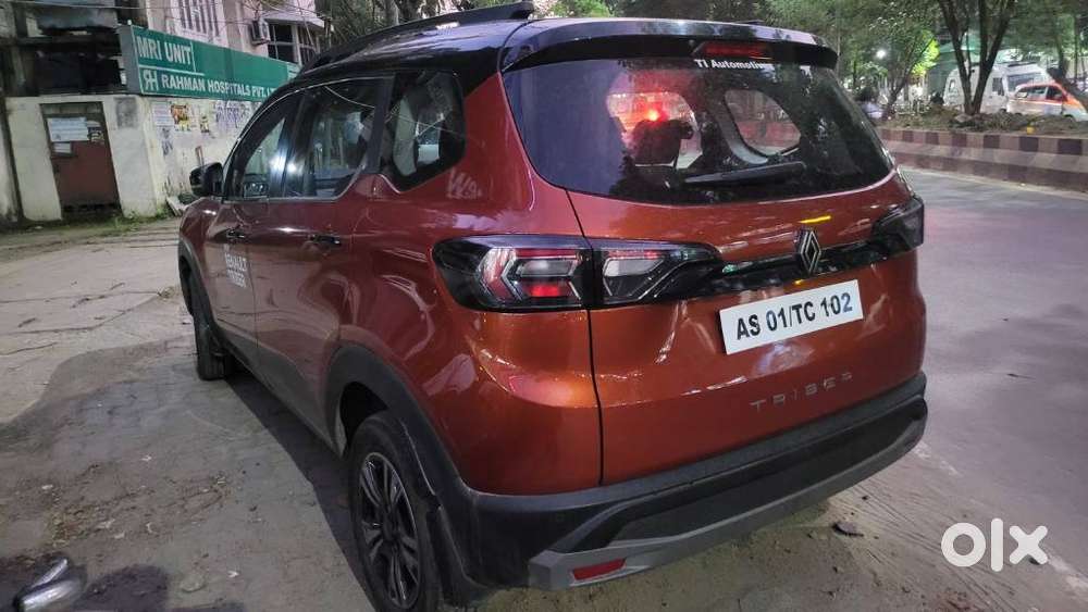 Renault Triber 1.0 Rxz Dual Tone, 2025, Petrol