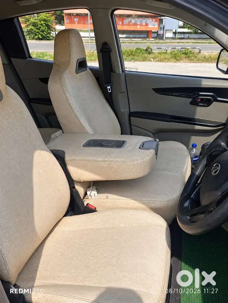 Mahindra Kuv 100 2016