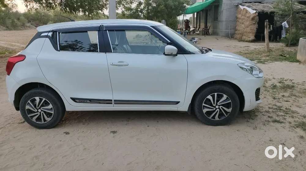 Maruti Suzuki Swift 2022 Petrol 49000 Km Driven