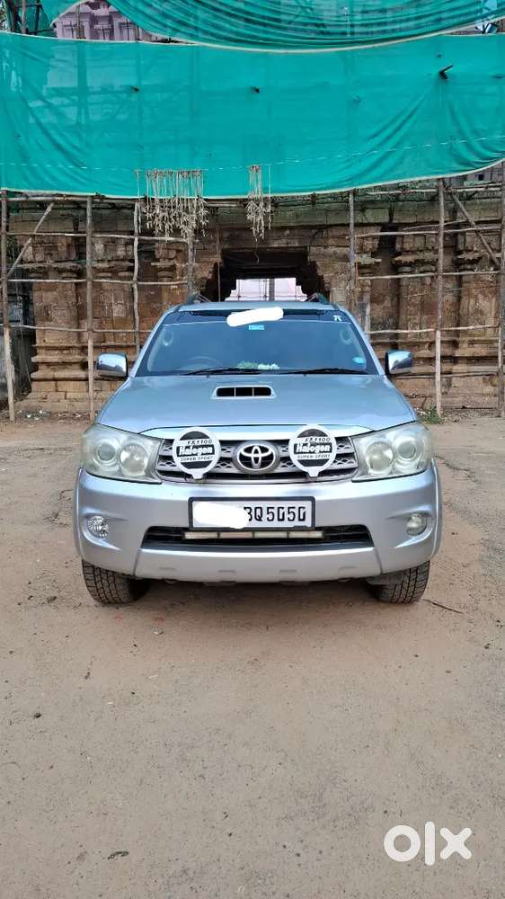 Showroom Condition Fortuner