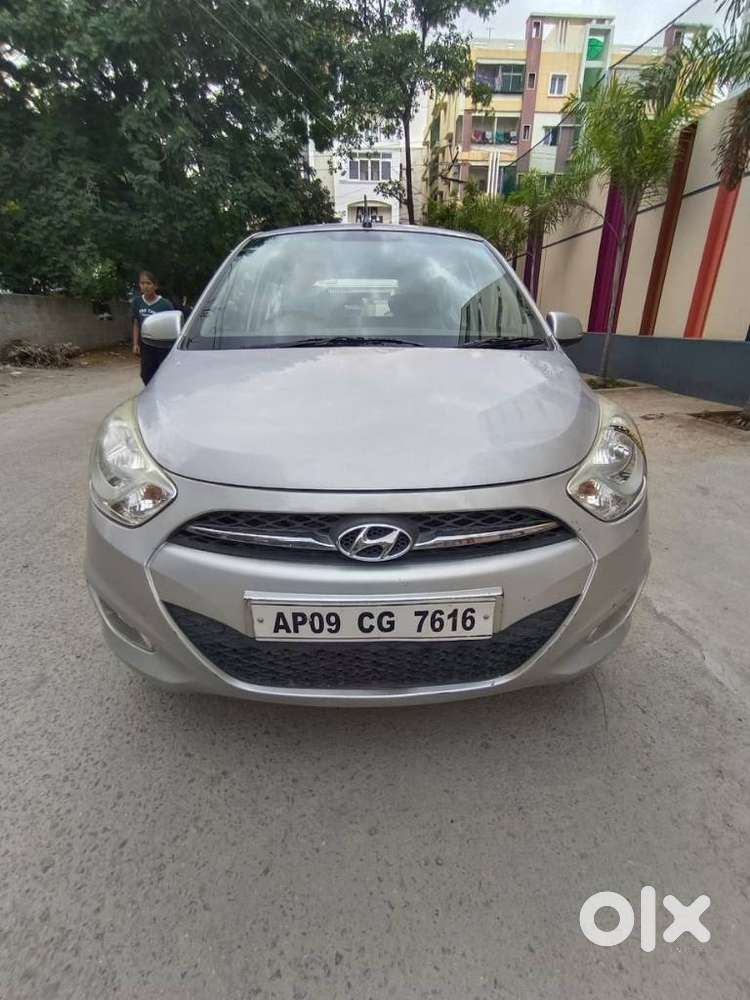Hyundai I10 Asta 1.2 At With Sunroof, 2011, Petrol