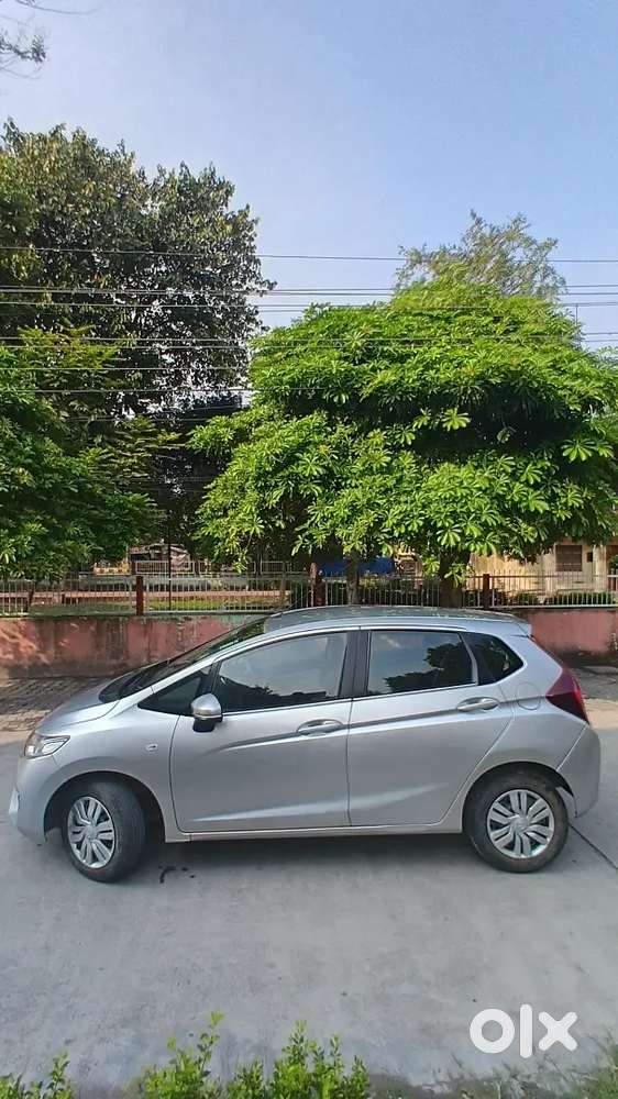 Honda Jazz Petrol Mt 2015