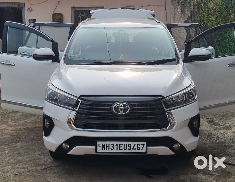 Toyota Innova Crysta 2016