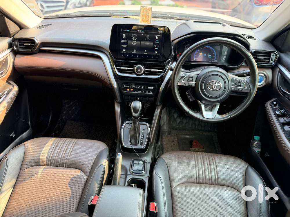 Toyota Urban Cruiser Hyryder 1.5 V Hybrid, 2023, Petrol