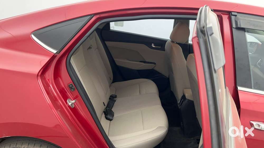 Hyundai Verna 1.5 Sx Ivt, 2022, Petrol