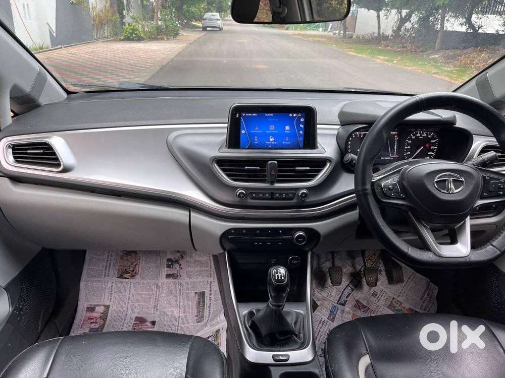 Tata Altroz, 2020, Petrol