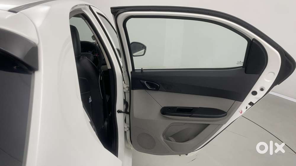 Tata Tiago 1.2 Revotron Xz Wo Alloy, 2019, Petrol