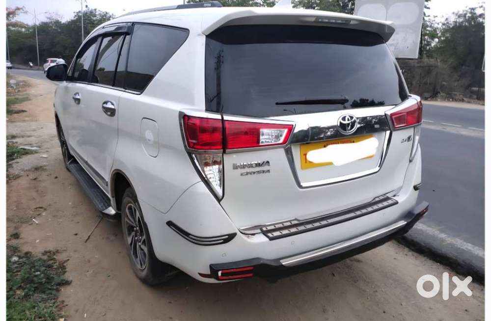 Toyota Innova Crysta 2.4 V 8 Str, 2025, Diesel