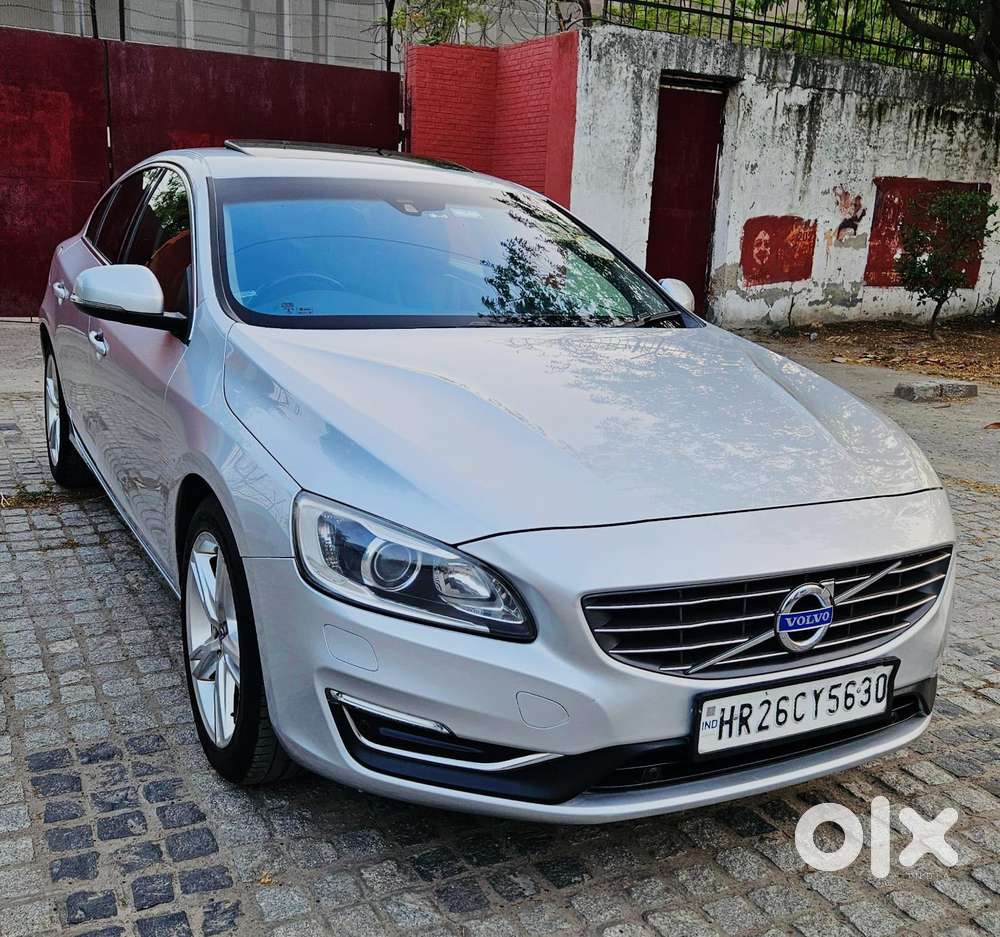 Volvo S60 D5 Inscription, 2016, Petrol
