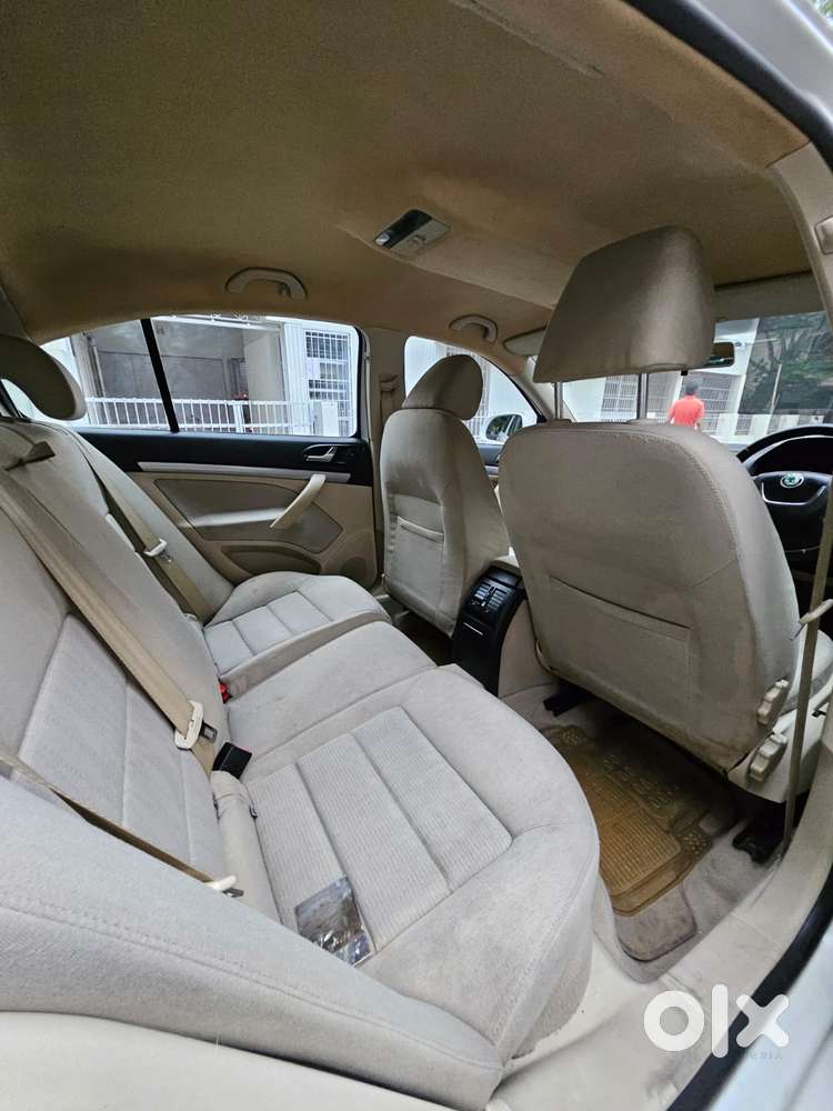 Skoda Laura 1.8 Tsi Ambiente, 2012, Petrol