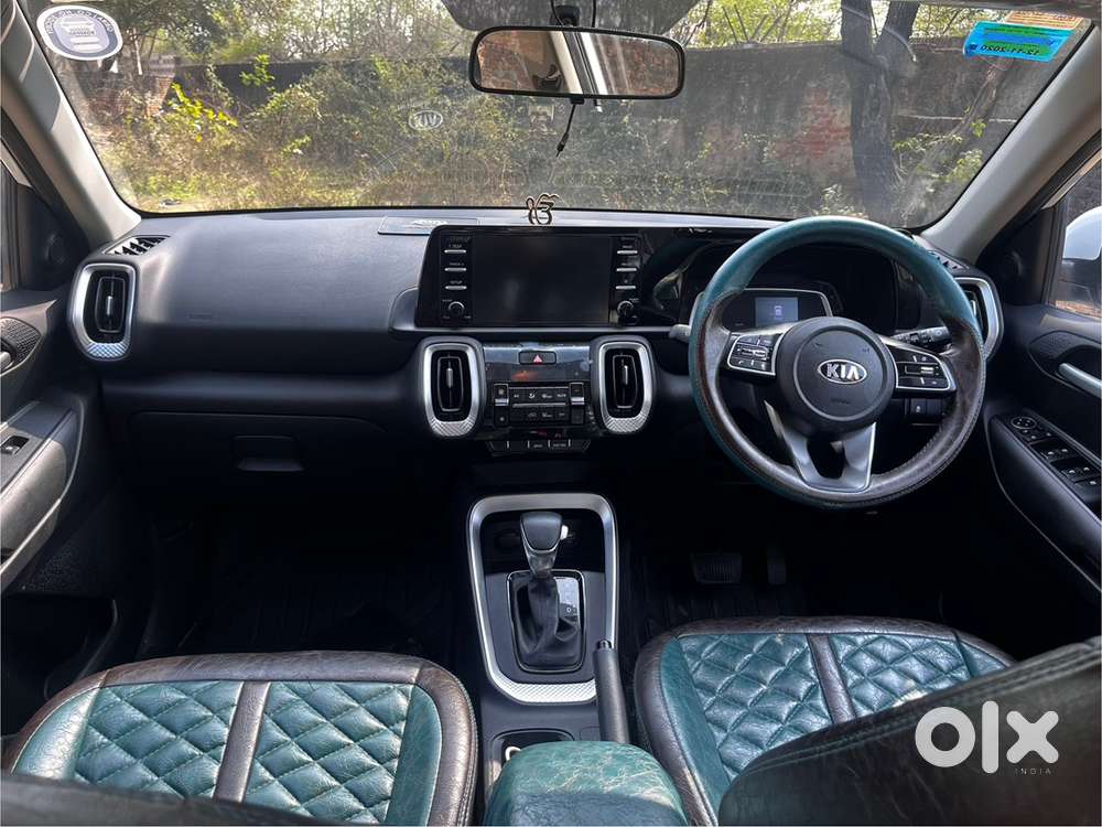 Kia Sonet 2020  Htk+ Dual Clutch Transmision Petrol  Just Like New