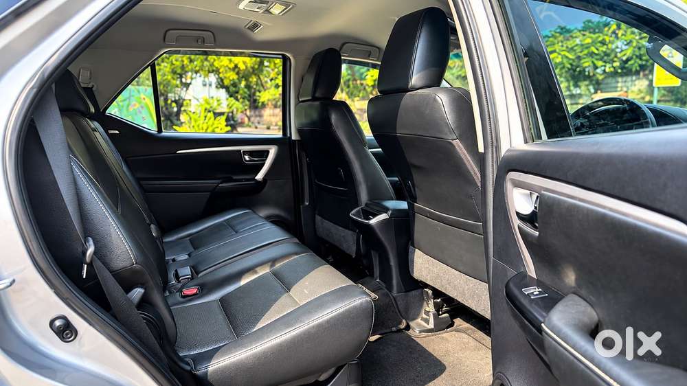 Toyota Fortuner [2021-ongoing] 2.8 2wd Diesel Mt, 2023, Diesel