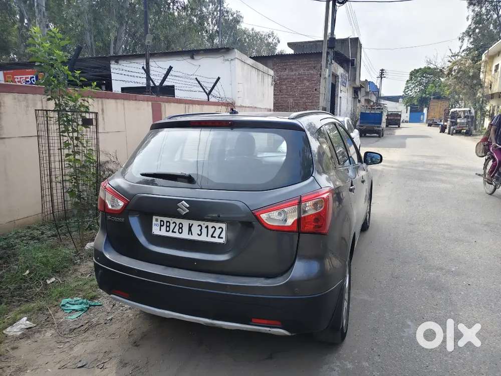 Maruti Suzuki S-cross 2015 Diesel Well Maintained