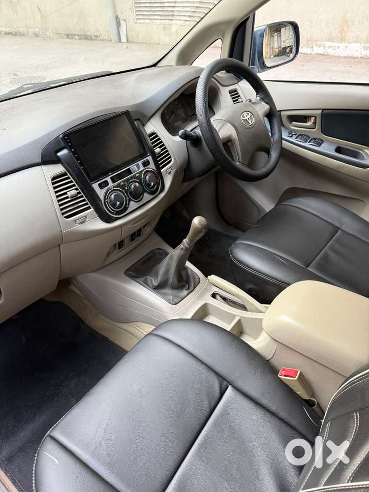Toyota Innova 2.5 G (diesel) 8 Seater, 2014, Diesel