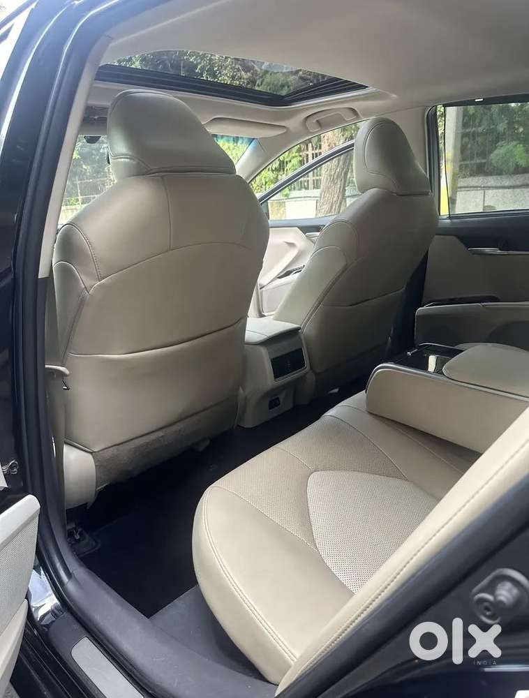 Toyota Camry Hybrid, 2019, Petrol
