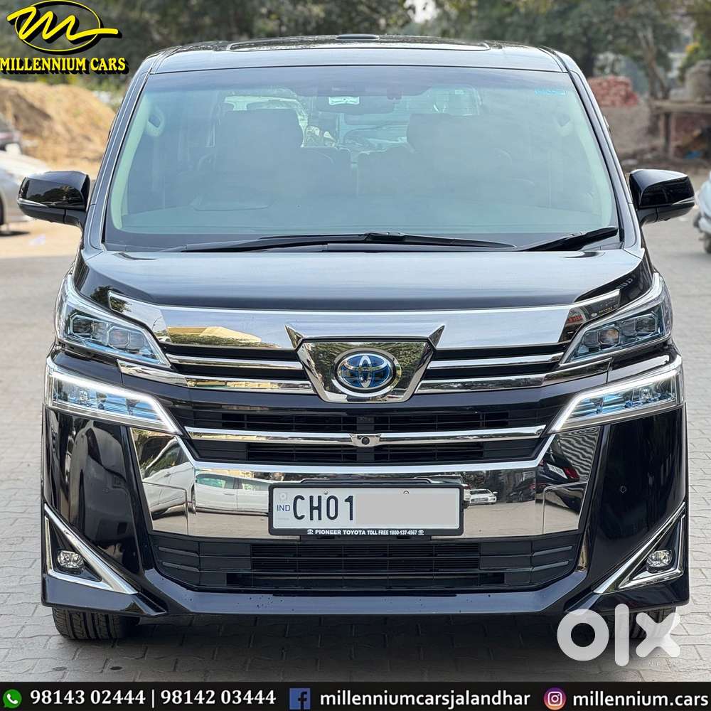 Toyota Vellfire Vip – Executive Lounge, 2022, Cng & Hybrids