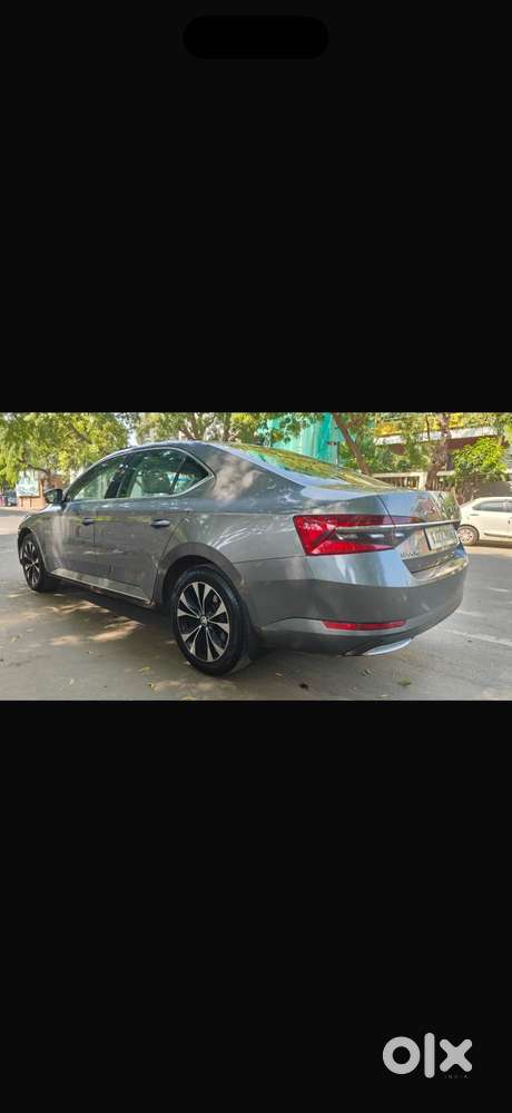Skoda Superb 2.0 Tsi At L&k, 2022, Petrol