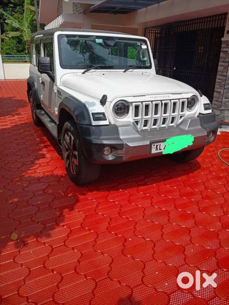 Mahindra Thar Roxx, 2025, Petrol