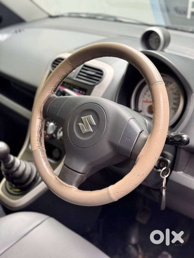 Maruti Suzuki Ritz Vxi, 2011, Petrol