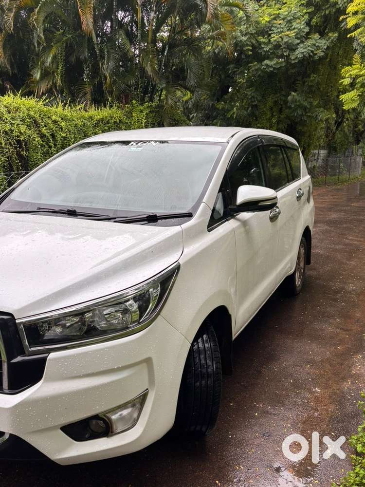 Toyota Innova Crysta 2019